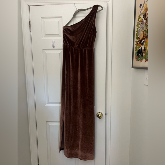 Brown velvet dress - Picture 3 of 4